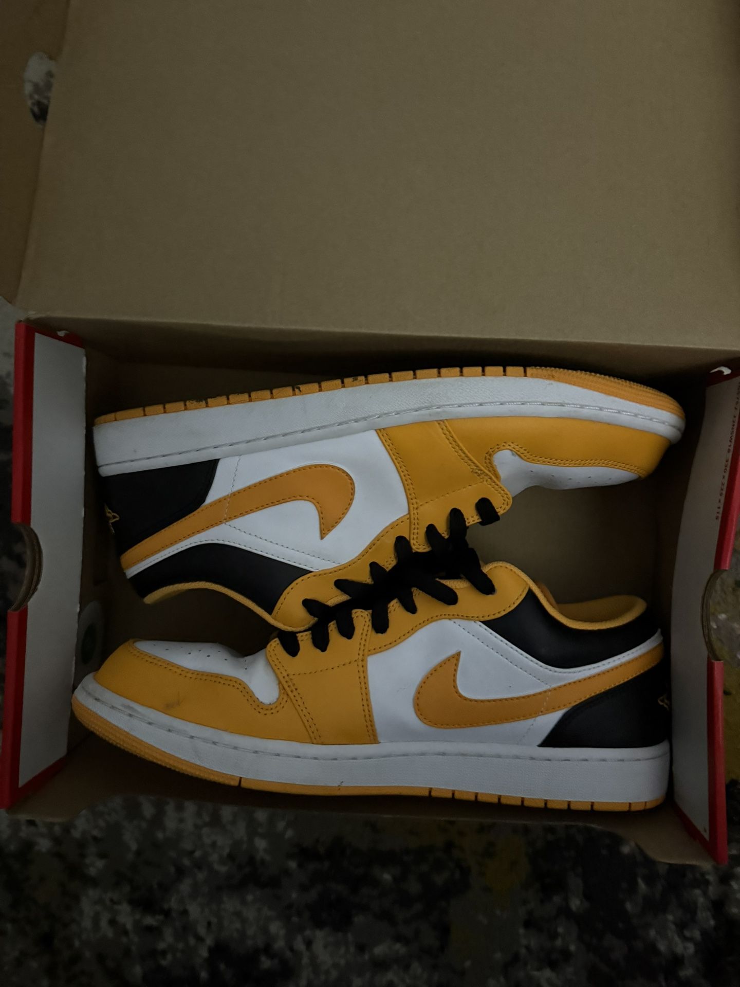 Negotiations: Pollen Jordan 1 Low