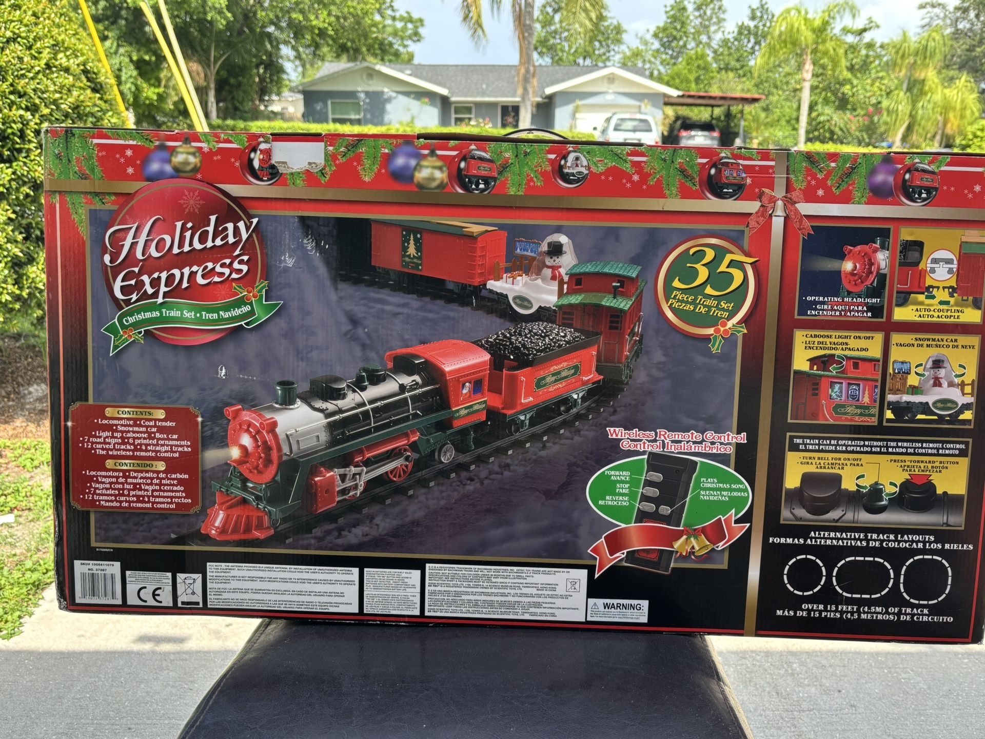 35 Piece Holiday Train Set Unopened