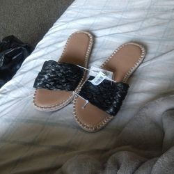 Old Navy Women Sandals 