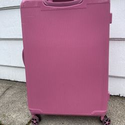 VACAY XL Hardshelled Suitcase 