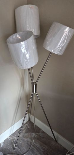 Floor lamp
