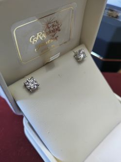 1.0 Ctw Diamonds 💎 Earrings G I A Certificate 