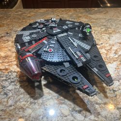 LEGO The Dark Falcon 75389