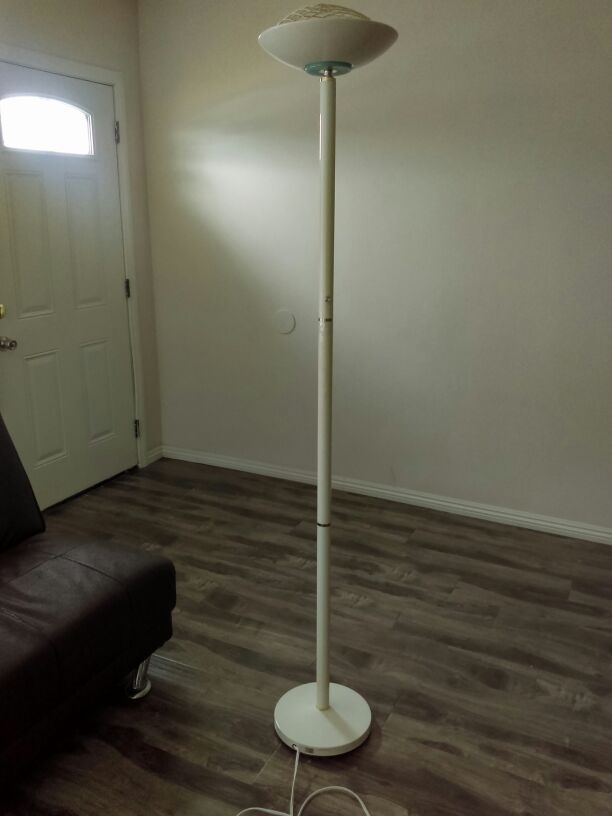White Floor Lamp Working Great Condition