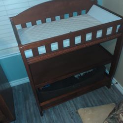 Jenny Lin  Changing Table 75$
