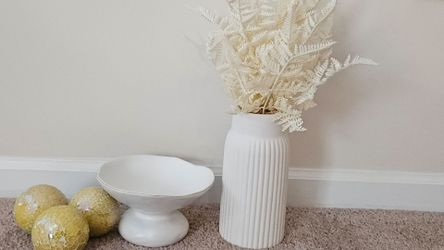 Bowl, decor,.balls and vase with imitation plant