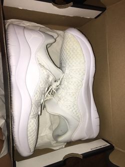 White Jordan deca fly gg