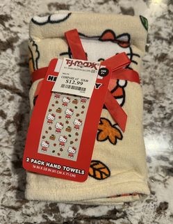 Hello Kitty Fall Pumpkin Pie Leaves 2 Pack Hand Towels