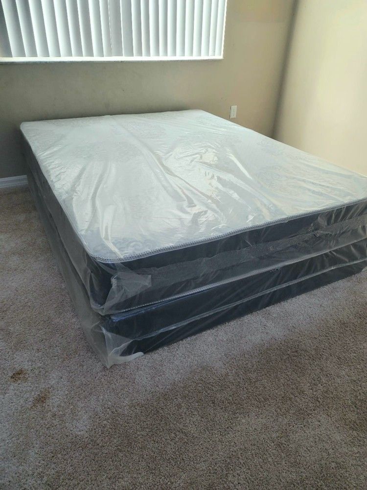 NEW QUEEN MATTRESS AND BOX SPRING  Furniture