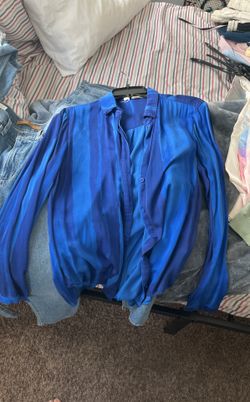 cloth and stone shirt size small