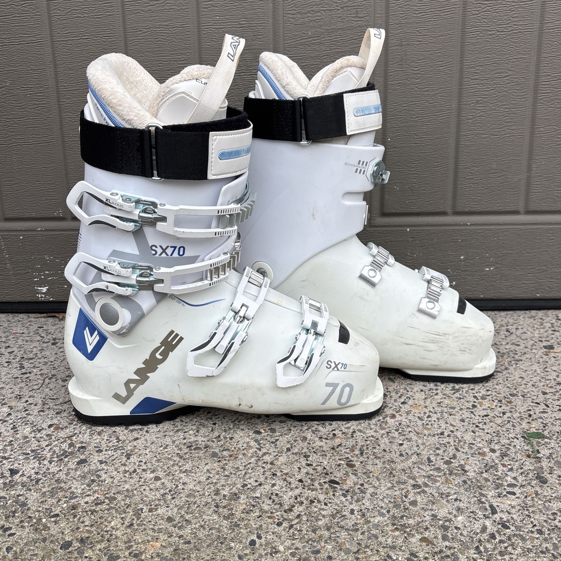 Lange Women’s Ski Boots size 8