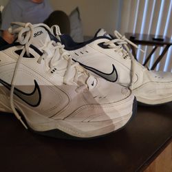 Men's Air Monarch Nike Tennis
