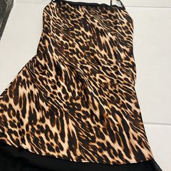 Beautiful New Leopard Dress Size S