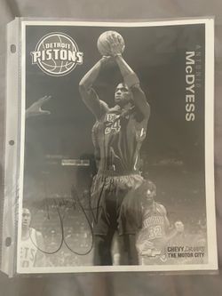 Antonio McDyess Signed 8x10 Print