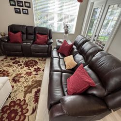 Beautiful Power Recliner and Sofa and Love Seat Like New
