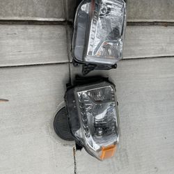 Toyota Tundra Headlights 