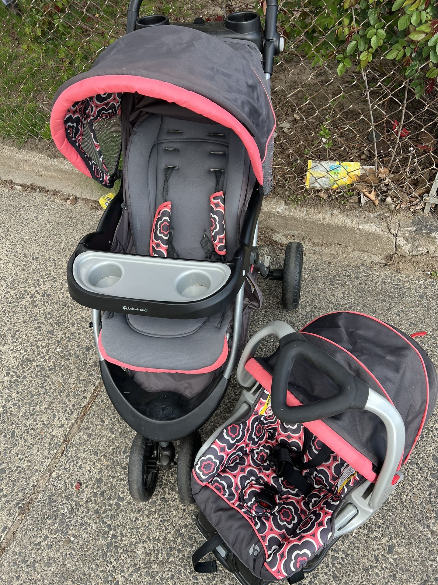 Matching Car Seat And carriage Set 