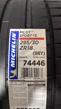 Michelin Pilot Sport 4S Tire 295/30ZR18
