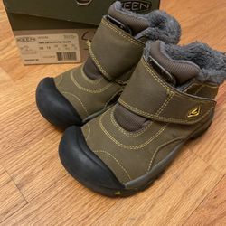 Kids keen Kootenay boots Size 12