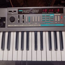 Korg Poly-800 Vintage Analog Synthesizer (1984)