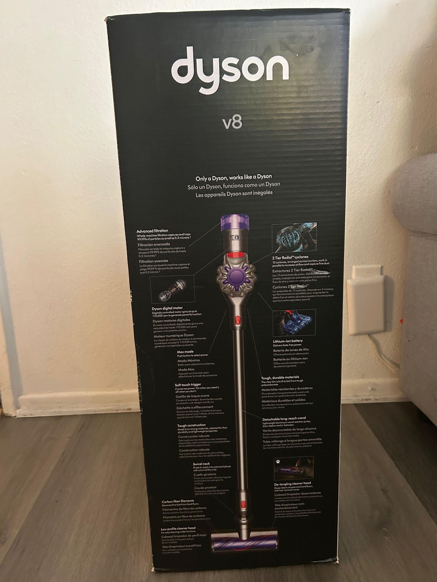 Dyson V8 Cordless Vacuum 