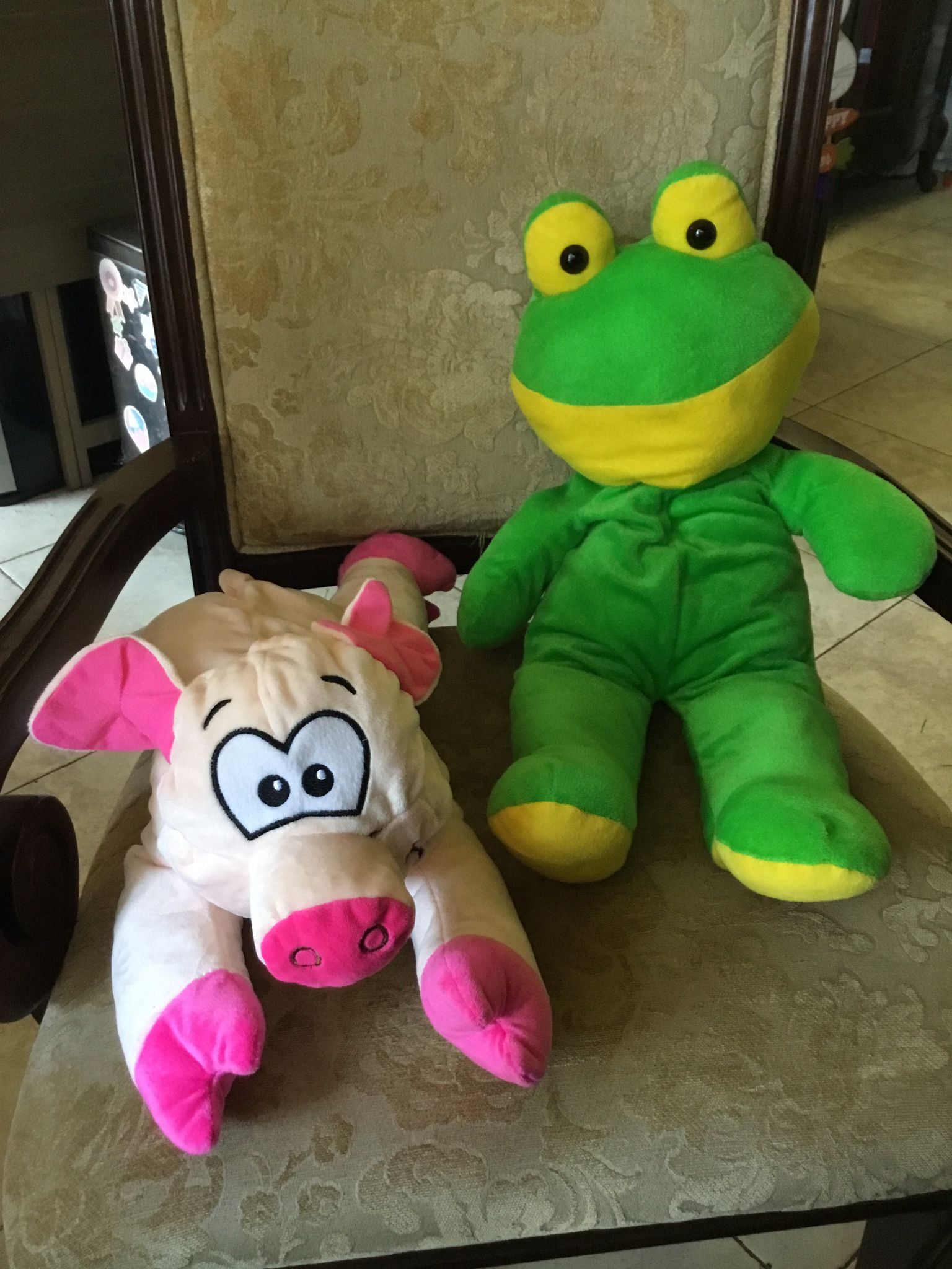 Pig And Frog Stuffed Animals