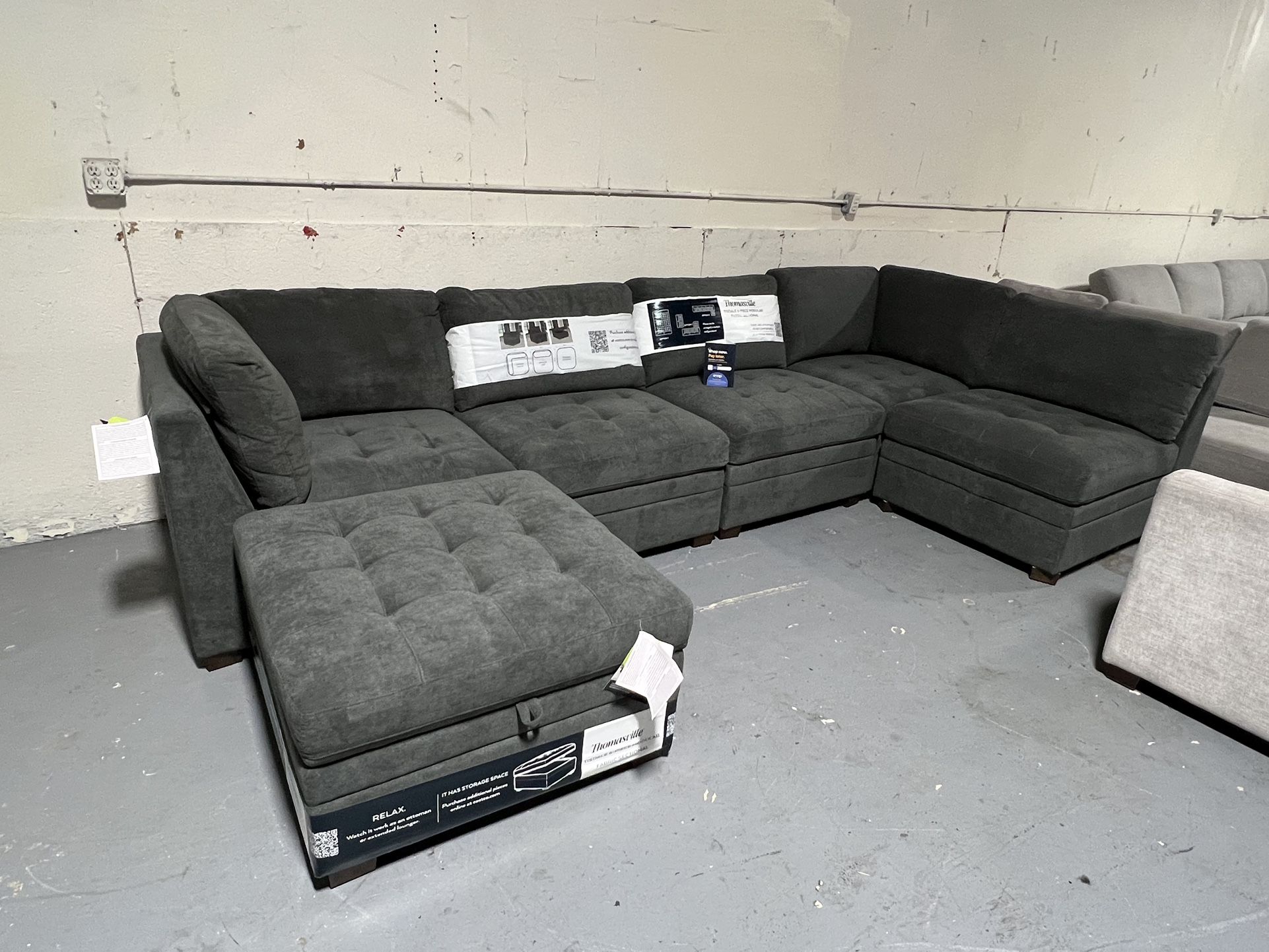 SECTIONAL COUCH SOFA
