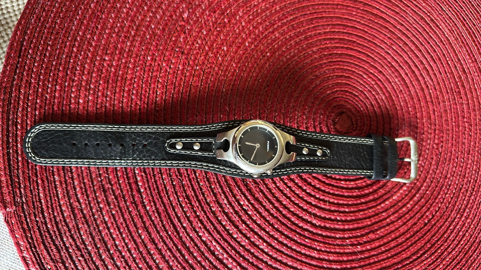 20 Year Old Fossil Watch With Black Leather Band For Female. 