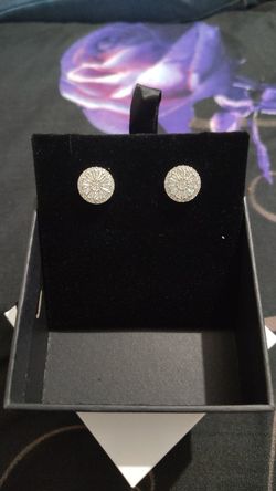New Beautiful For Mommas Day Nine West Dazzling Earings