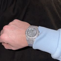 GLD Bustdown Wrist Watch 