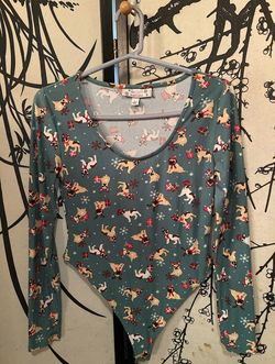 Planet Gold Women's Green Bodysuit W/Santa Hat Dogs & Snowflakes