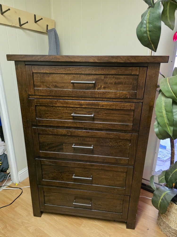 5 Drawer Dresser $150 OBO