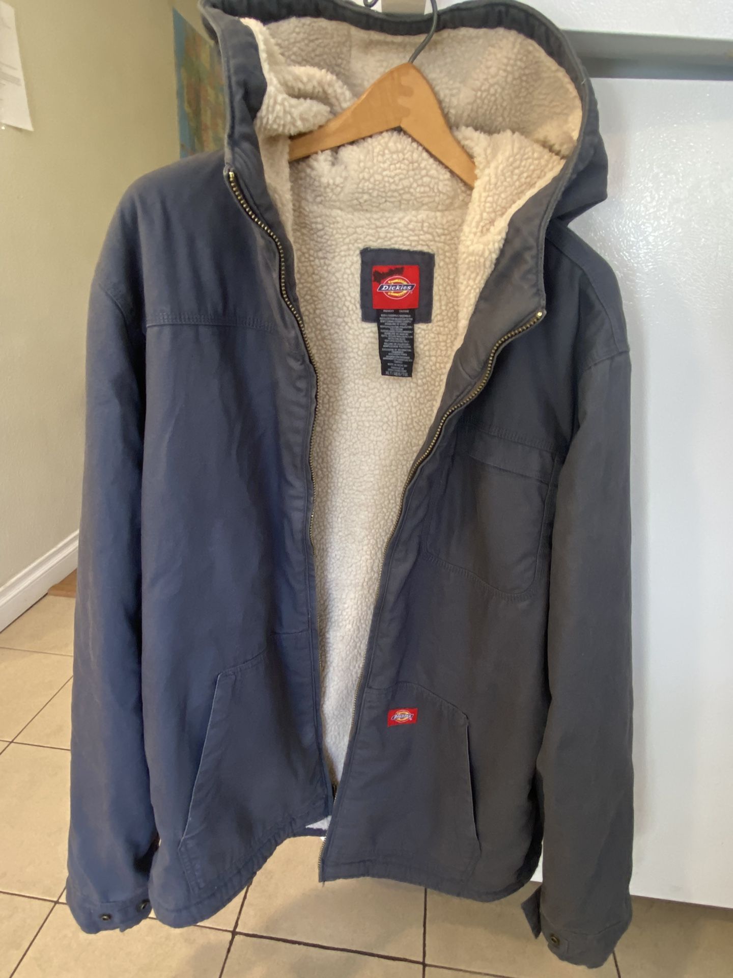 Dickies Mens sherpa lined hooded jacket