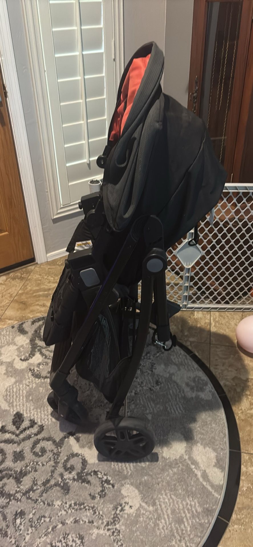 Black Compact Baby Stroller  In GOOD condition 
