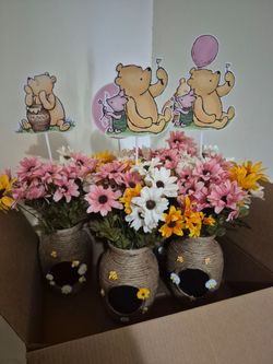 Winnie the pooh vase center piece