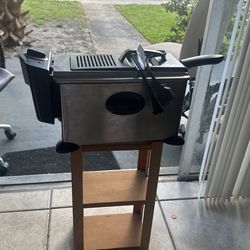 Medium Deep Fried W All Attach Mends 