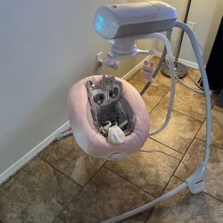 Fisher-PriceBaby Raccoon Swing, Pink Dual Motion Baby Swing