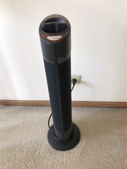 SHARPER IMAGE IONIC BREEZE QUADRA SILENT AIR PURIFIER