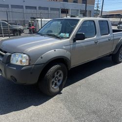 2004 NISSAN FRONTIER  XL