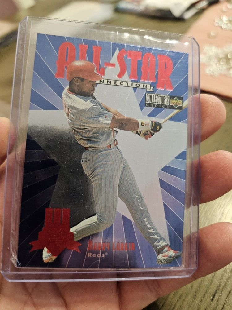 Barry Larkin '97 UD Collectors Choice All-star Game Insert Card '97 UD Collectors Choice Glow Stars Insert Card 