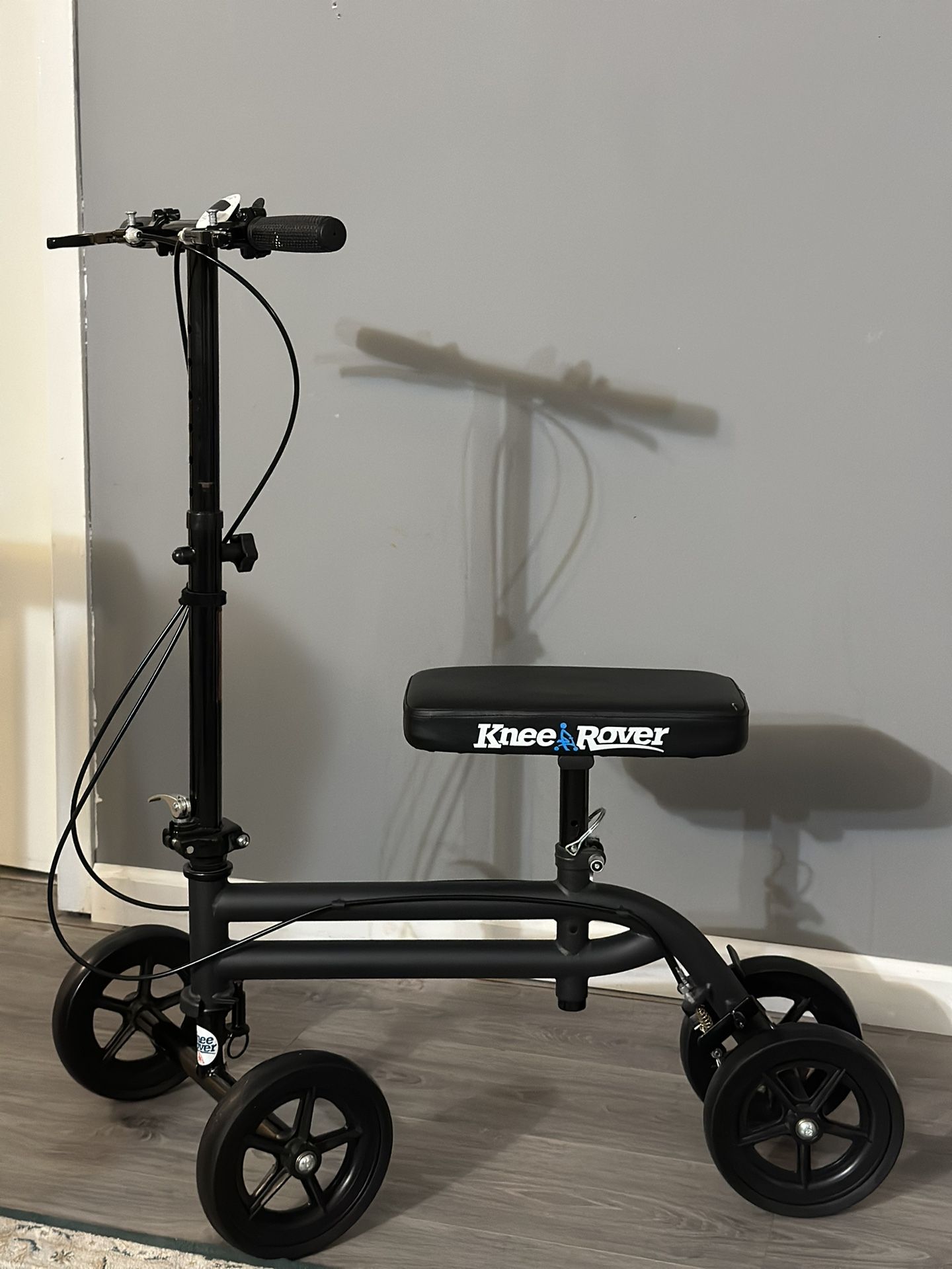 Knee Rover