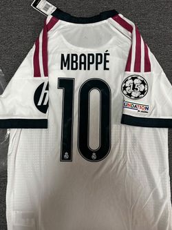 Real Madrid Mbappé #10 Soccer Jersey