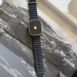 Apple Watch Ultra 2 - Titanium