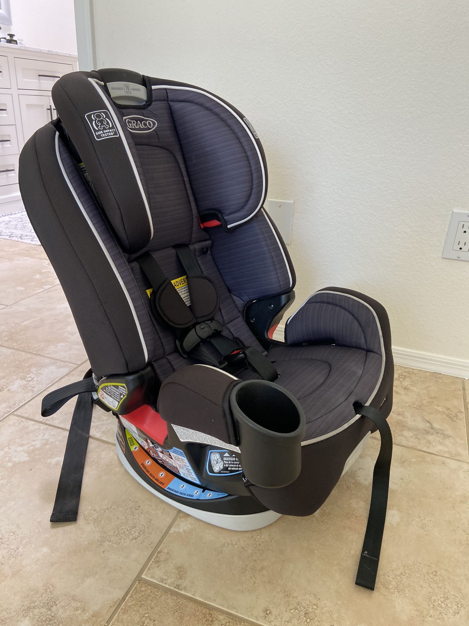 Graco Grows4Me 4-in-1 Convertible Car Seat