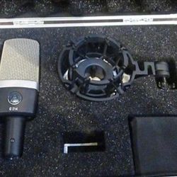 AKG C214