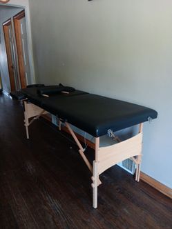 New Portable, Foldable, Adjustable Massage Table 8 Level Height