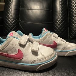 Nike Little Girl Size 10 Sneakers