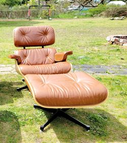mid-century modern lounge chair Eames style