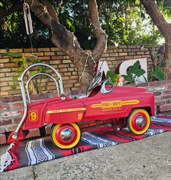 Fire engine pedal car truck