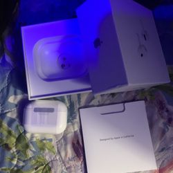 Apple AirPods Pro 2nd Generation with MagSafe Wireless Charging Case - White